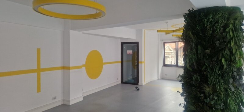 Piata Unirii, zona Patriarhie, vila spatioasa 400mp, birou