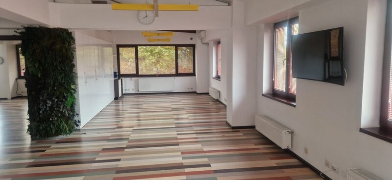 Piata Unirii, zona Patriarhie, vila spatioasa 400mp, birou