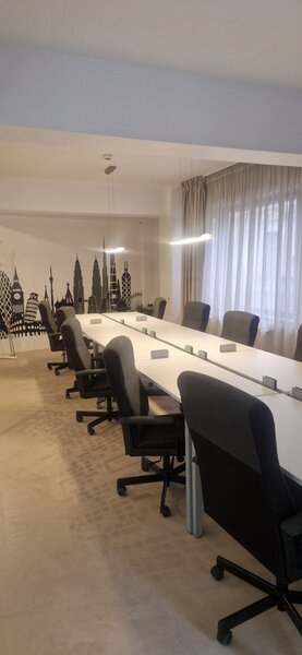 Piata Unirii, zona Patriarhie, vila spatioasa 400mp, birou