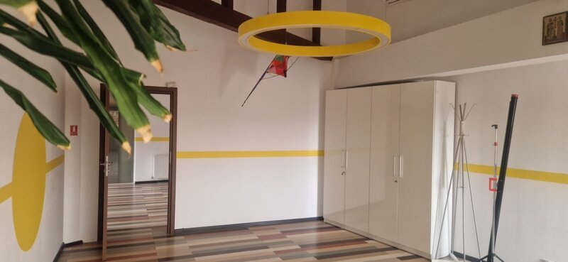 Piata Unirii, zona Patriarhie, vila spatioasa 400mp, birou